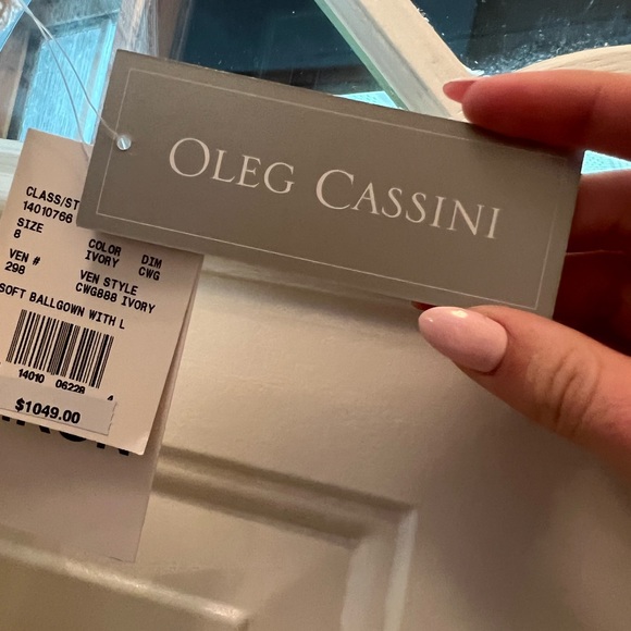 Wedding Dress - Oleg Cassini Soft Ball Gown With Lace - Ivory - Picture 6 of 13